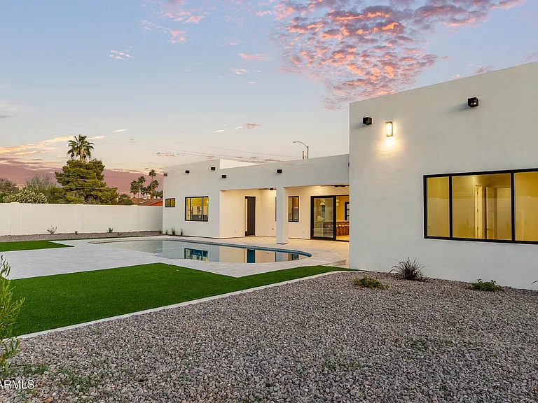 5540 E Dahlia Dr — Photo 59