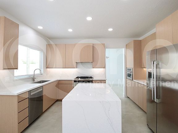 5th image of 15019 N 100th Way