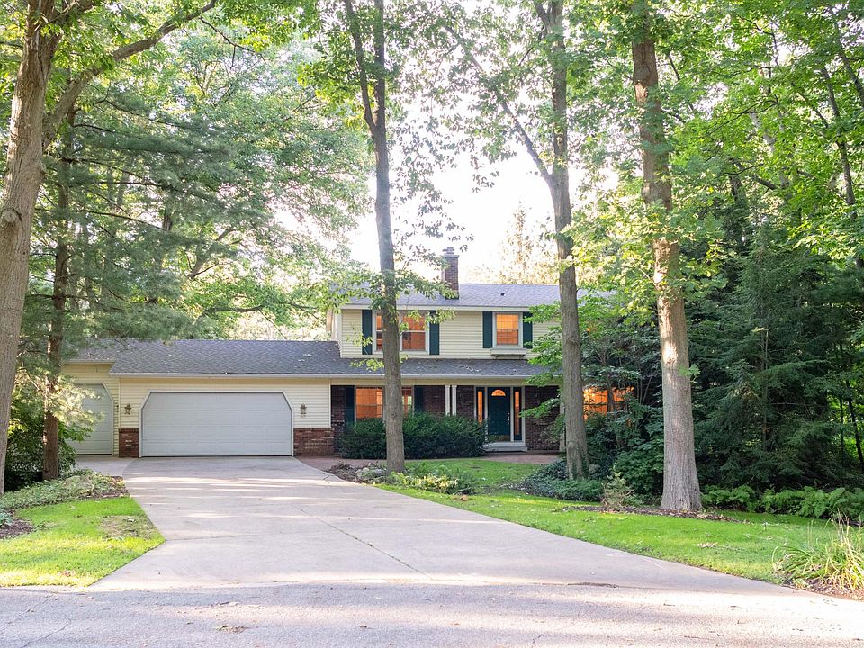 1st image of 17051 Bellwood Ct