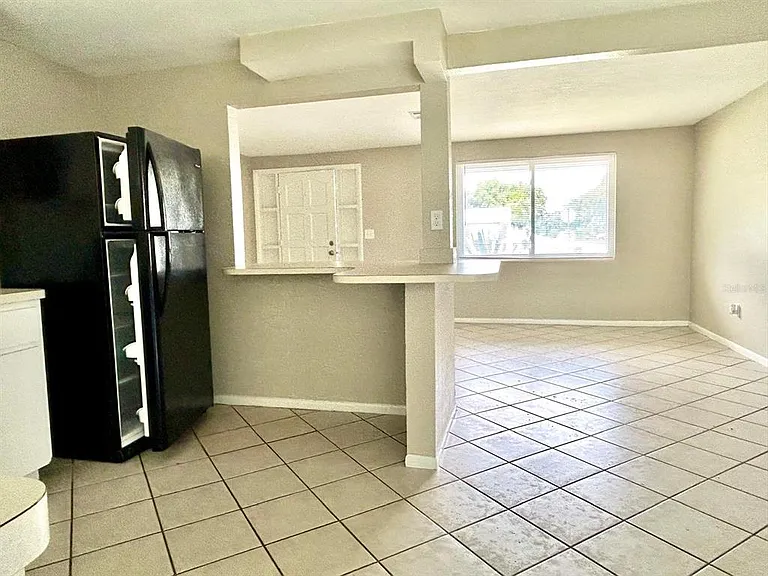 4653 Darlington Rd — Photo 4
