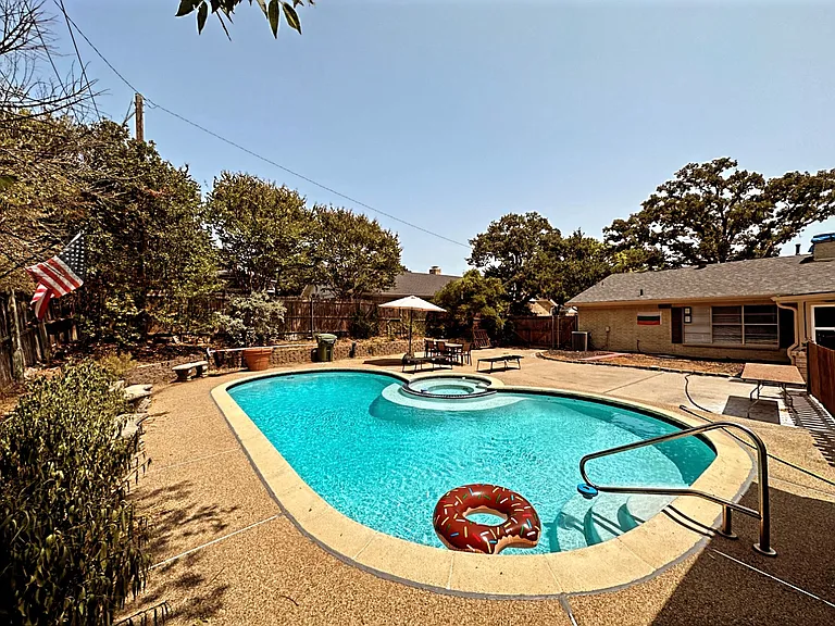 1321 Wade Dr — Photo 19