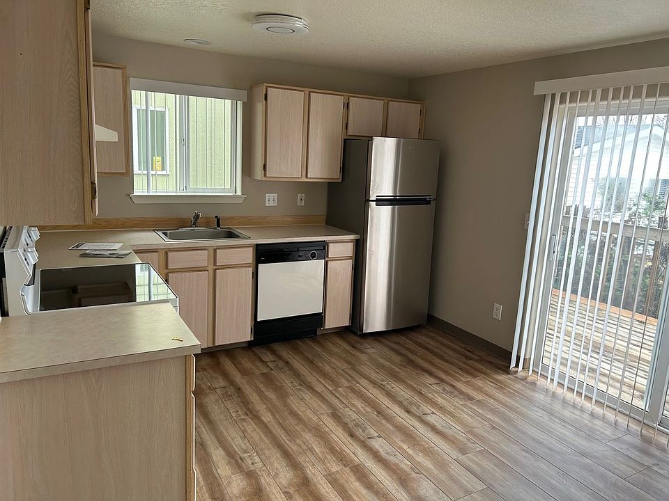 1st image of 300 Kennel Ave #A