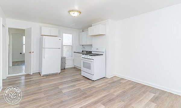 1st image of 2421 Dean St #4B