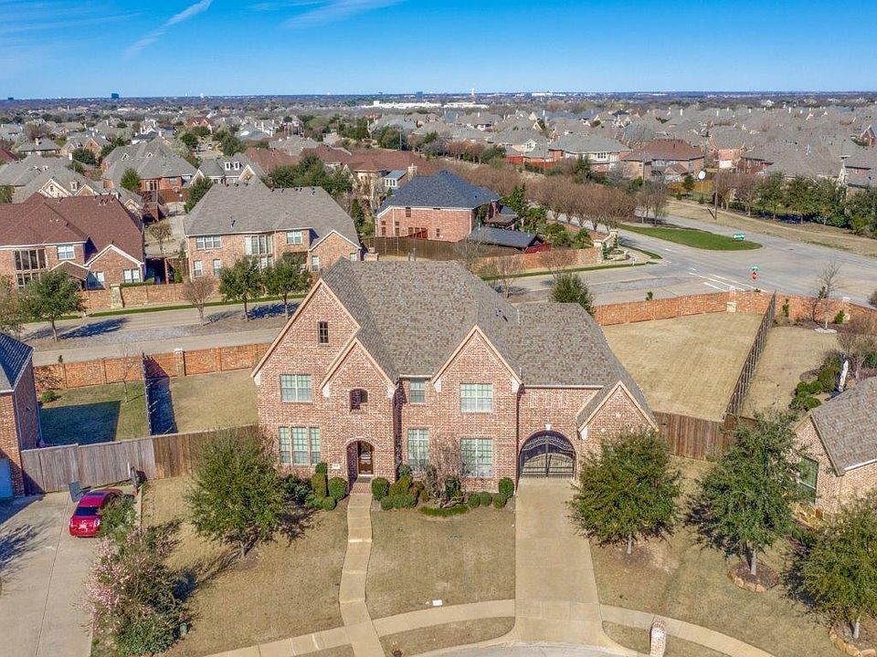2nd image of 1041 Saint Peter Dr