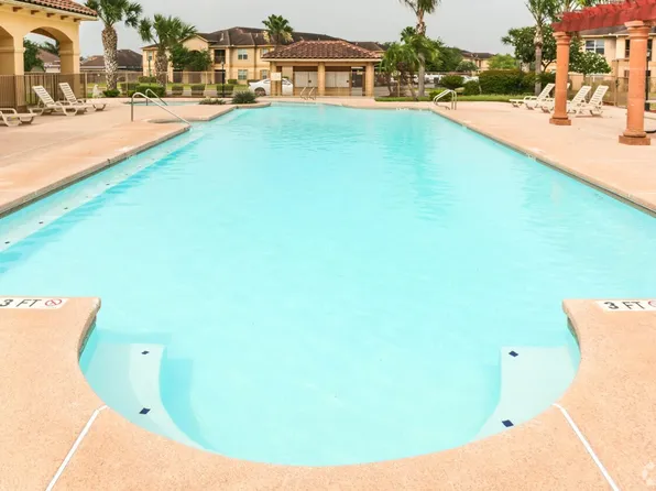 Pueblo de Paz Apartments