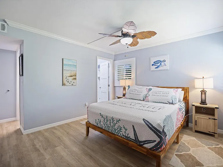 101 Louella Ln #15 — Photo 13