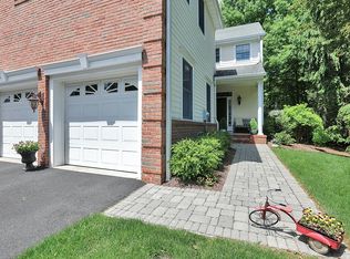 709 Fieldstone Ter #709, Wyckoff, NJ 07481