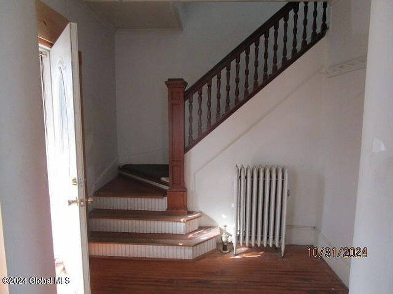 5th image of 11 Adams Street