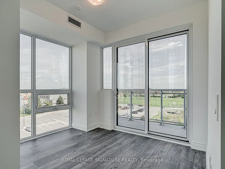 1050 Main St E #513 — Photo 20