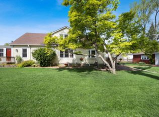 990 Rose Ave, Des Plaines, IL