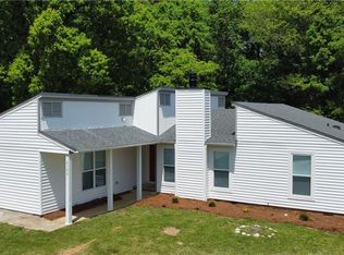 3102 Darden Rd, Greensboro, NC 27407