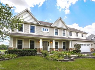 2124 High Meadow Rd, Naperville, IL 60564