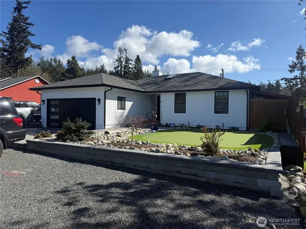 749 Commodore Lane, Camano Island, WA 98282