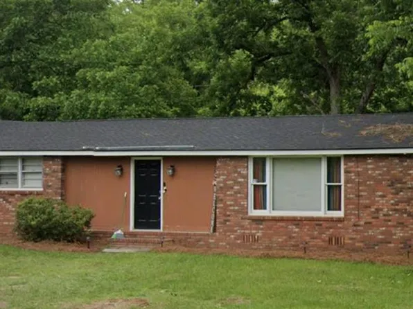 121 Bennett Dr, Albany, GA 31705