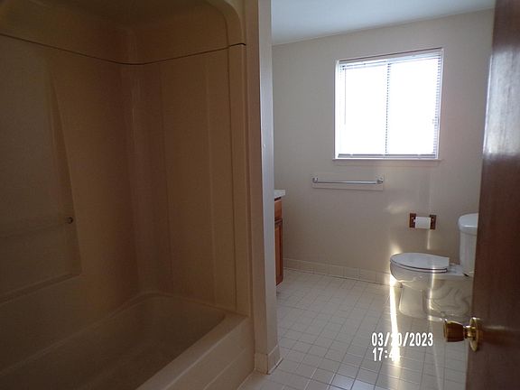 5th image of 26344 Parkington St