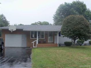 6647 Hamilton Dr, Derby, NY 14047