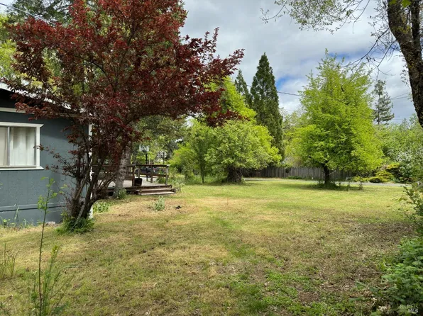 1350 Lakeside Drive, Laytonville, CA 95454