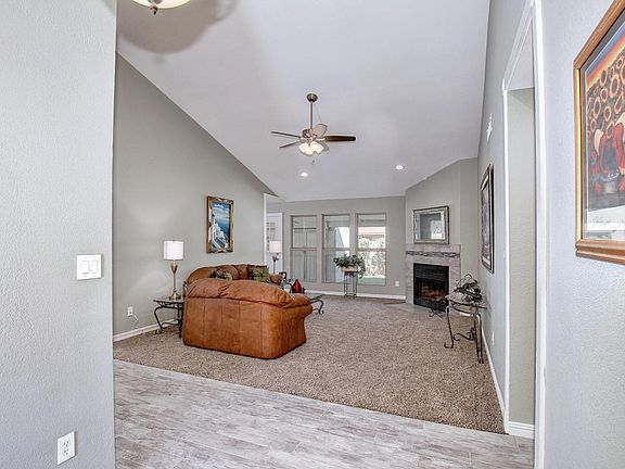 4th image of 3830 W Laredo St
