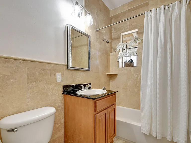 218 Worth Ave — Photo 18