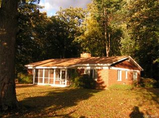 1510 E Reid Rd, Grand Blanc, MI 48439