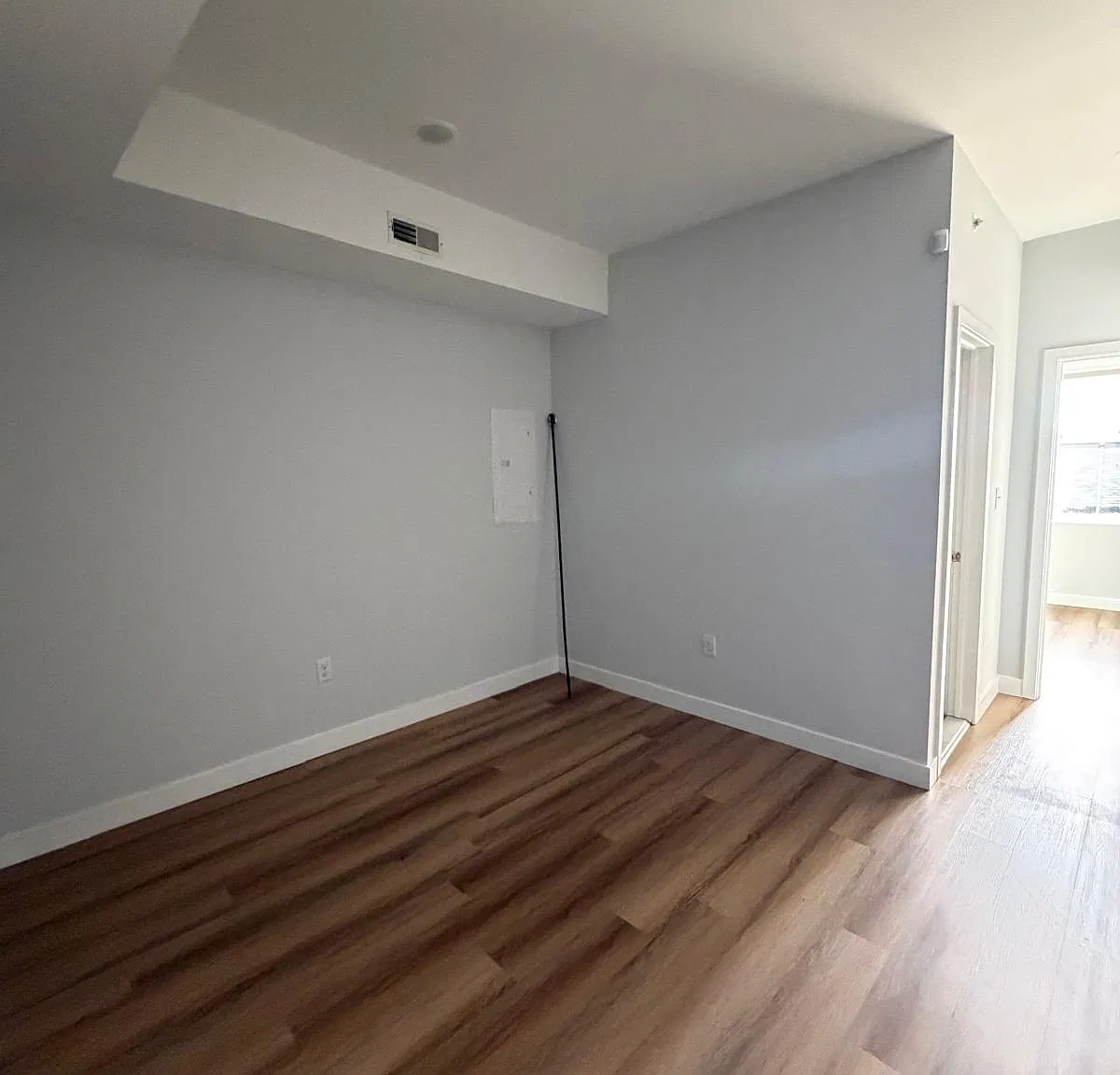 2 bed, 750 sqft, $1,750 — Photo 2