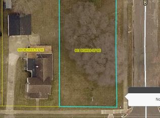 901 Bowes St SE, Lowell, MI 49331