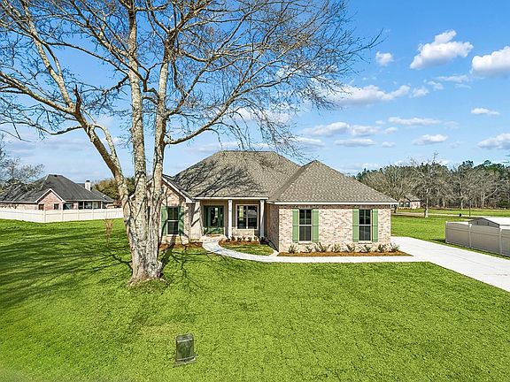 3rd image of 302 Stewart Point