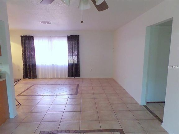 4th image of 933 McMahon Ave