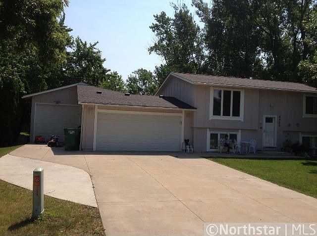 1st image of 4280 Larch Pl N