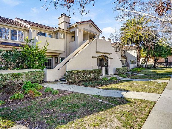 2nd image of 1293 Tea Rose Cir