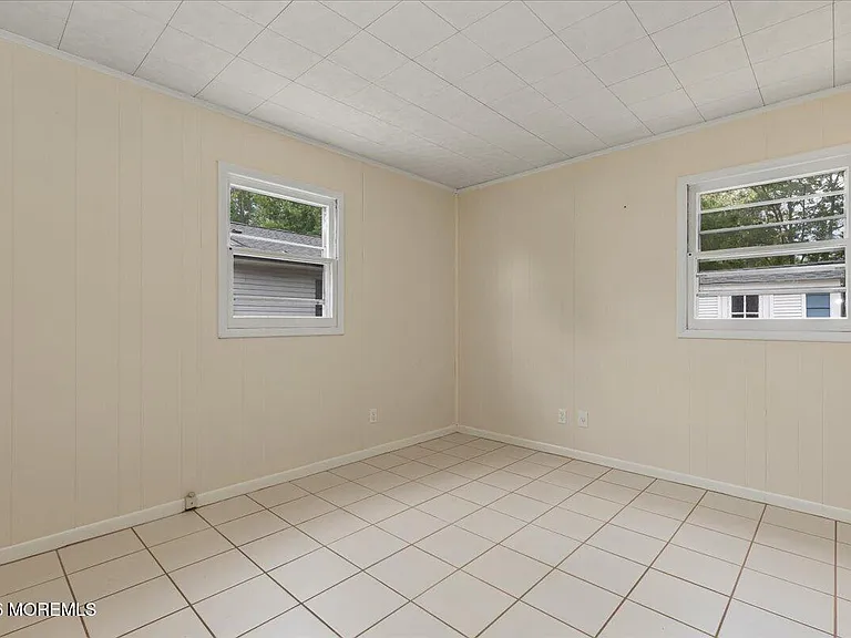 223 W End Ave — Photo 12