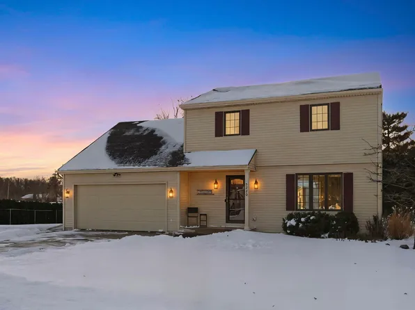 5220 Vermont Ln, Fort Wayne, IN 46815
