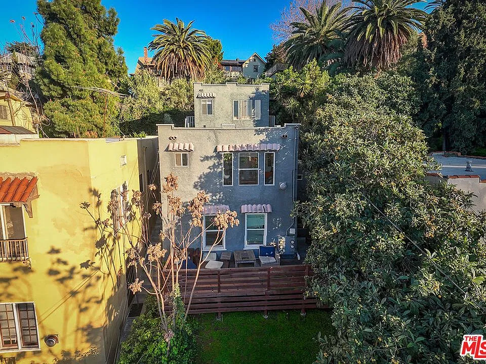 834 N Laguna Ave