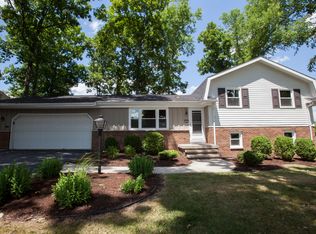 1832 Cherry Ln, Findlay, OH 45840