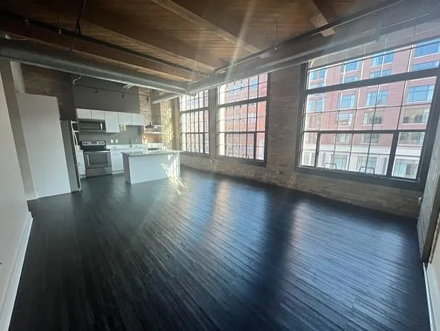 213 Broadway Lofts — Photo 12