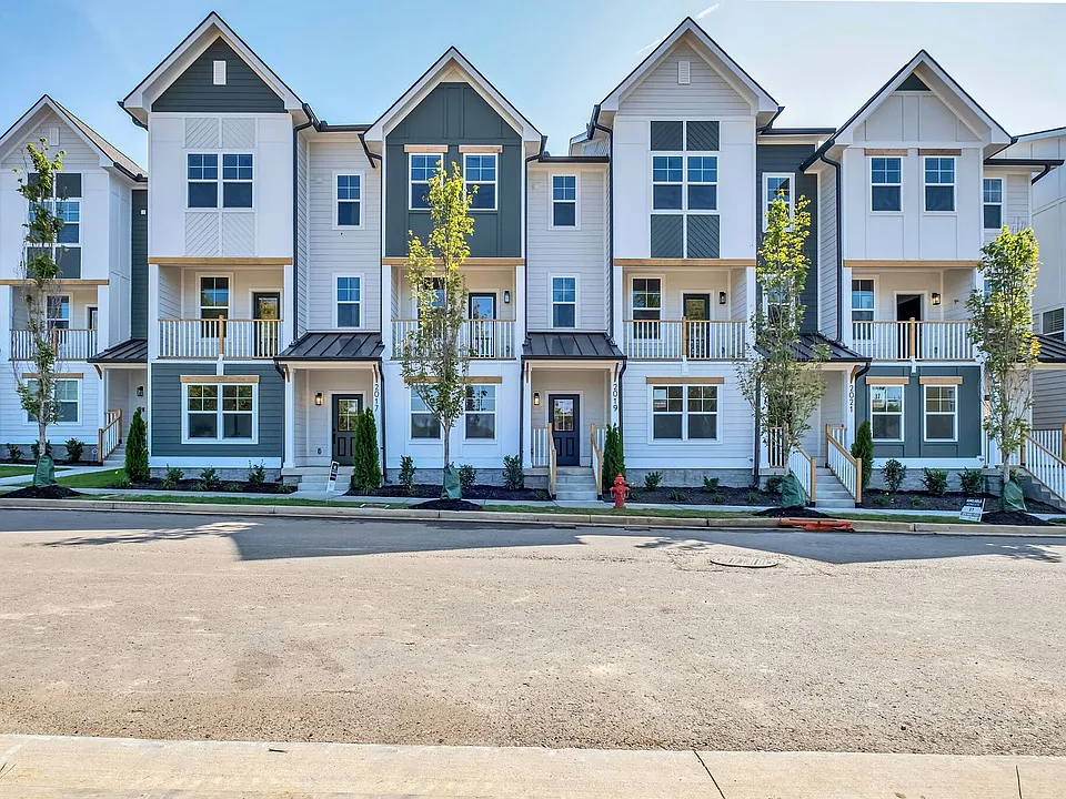 2019 Maple View Ln