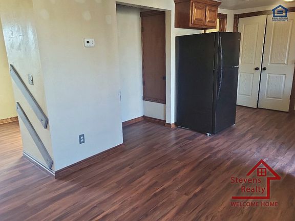 5th image of 1602 NW Lindy Ave APT 2