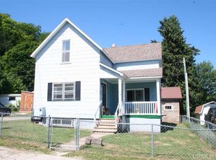 308 Spruce St, Munising, MI 49862