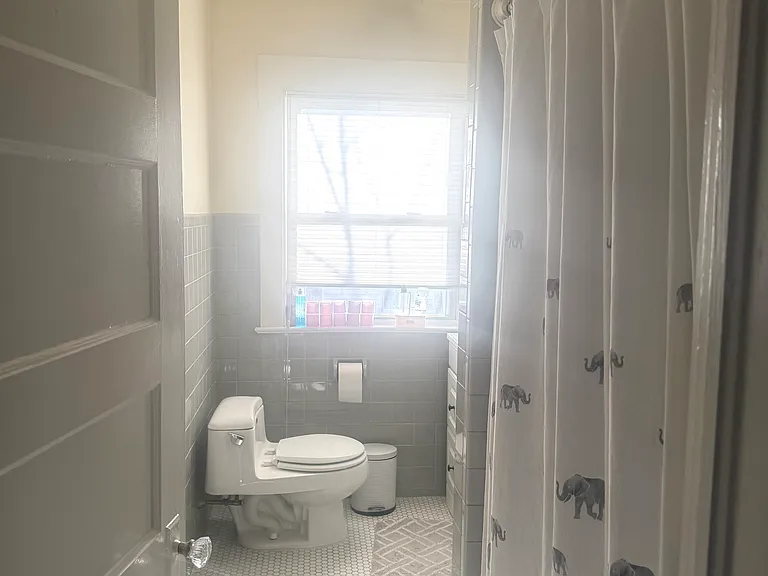 305 Milbank Ave #3 — Photo 13