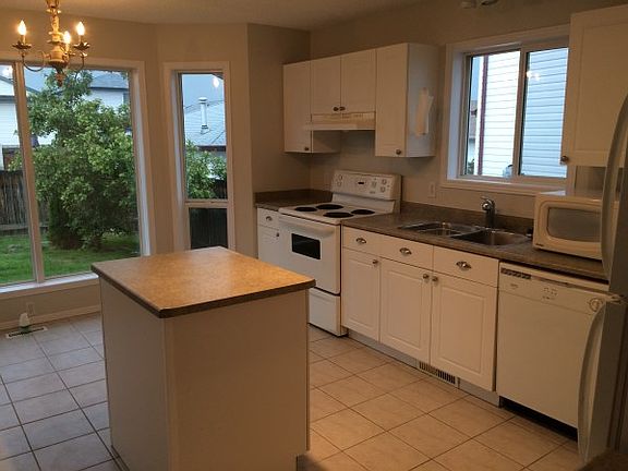 3 Kitchen_06062016