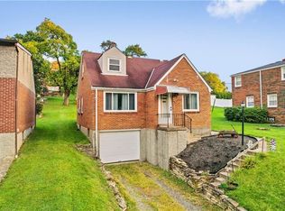 110 Baker Dr, Clairton, PA
