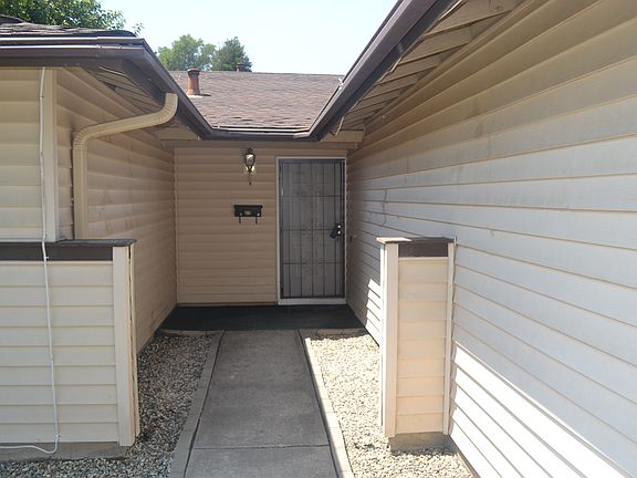 3rd image of 6725 Leatherwood Way