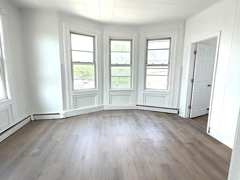 30-32 Geneva St #2 — Photo 3