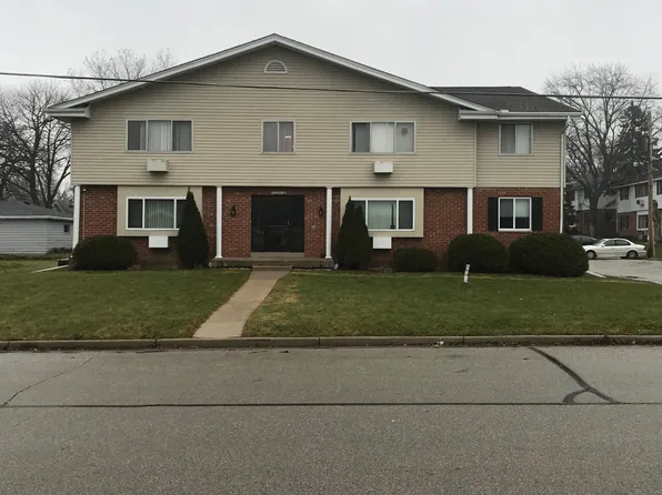 W242N6432 Locust St #5, Sussex, WI 53089