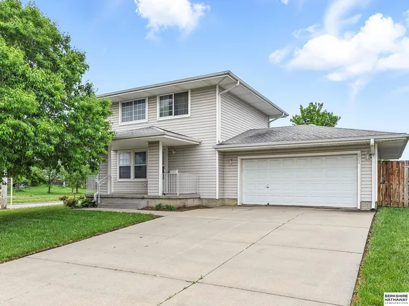 1502 Florence Blvd, Omaha, NE 68110