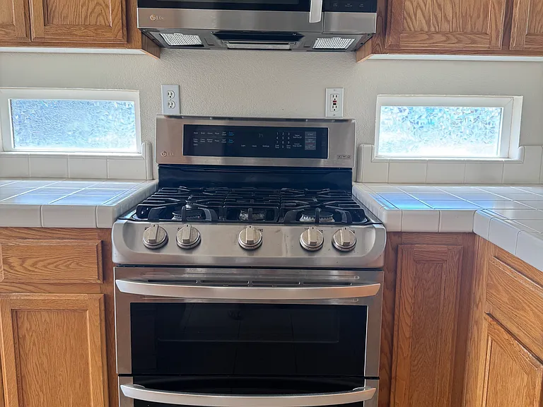 2591 Frontier Ln — Photo 6
