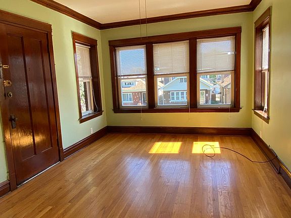 3rd image of 4860 W Newport Ave #2