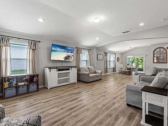2nd image of 2925 COLD CREEK Court