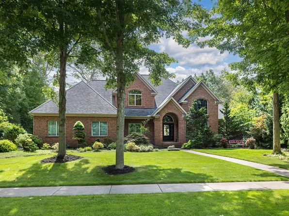 4873 Equestrian Dr, Erie, PA 16506