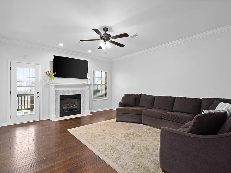 1409 Millet Dr — Photo 6